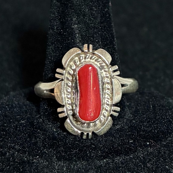 Vintage Navajo NJ Sterling Silver Coral Branch Shadow Box Ring size 10